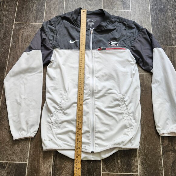 Lightweight Nike University of Georgia UGA jacket 3 pockets Dri fit - Picture 4 of 5